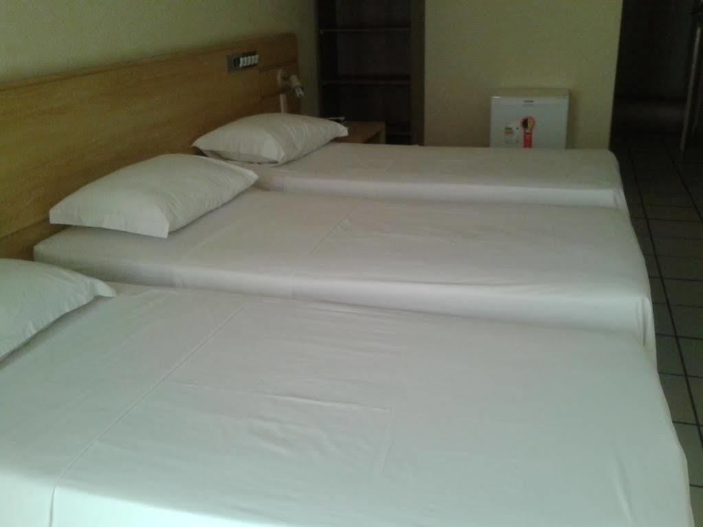 Mk Express Hotel 阿拉卡茹 外观 照片